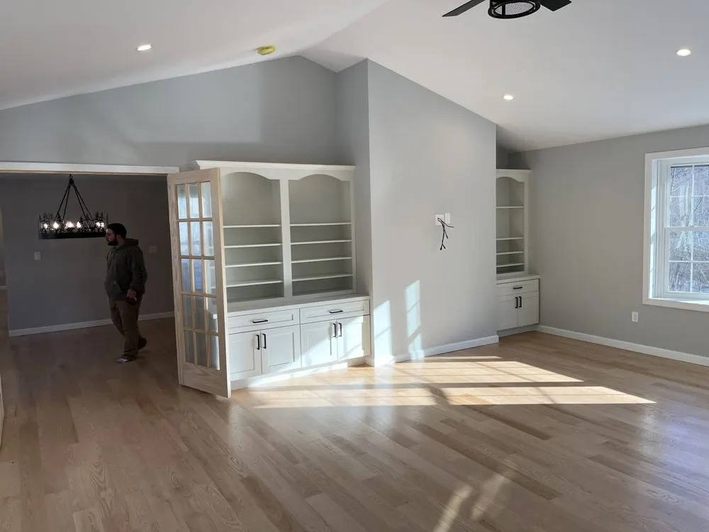 Vaulted great room with custom built-ins